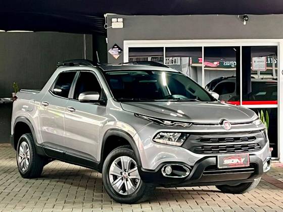 FIAT TORO 1.8 16V EVO FLEX FREEDOM AT6 FIAT TORO 1.8 16V EVO FLEX FREEDOM AT6